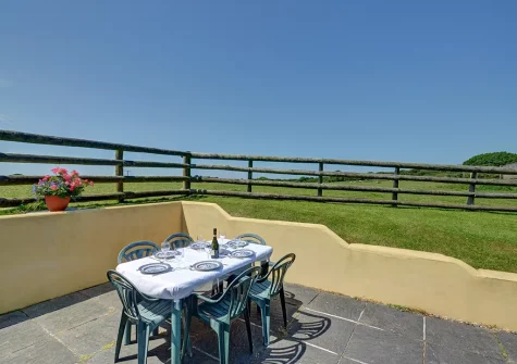 The patio & alfresco dining area at Trembleath Parlour, St Mawgan