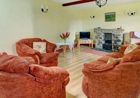 Trembleath Parlour, St Mawgan is a converted milking parlour offering peaceful countryside tranquillity near Cornwall's stunning coast. Enjoy bright, spacious interiors, two delightful outdoor terraces, and easy access to beaches and attractions.