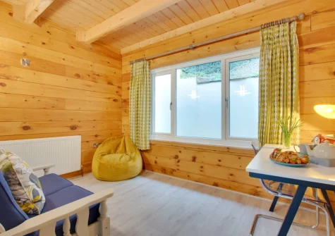 The cozy snug at Trenant, Little Petherick