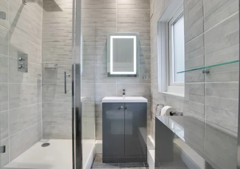 Bedroom #1 en-suite shower room at Trenant, Little Petherick