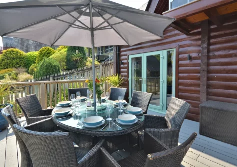 The decked patio & alfresco dining area at Trenant, Little Petherick