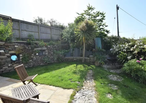 The garden & outdoor sitting area at Trenethick Barns, Mount Hawke