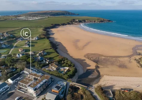 With Harlyn Bay only a short stroll away, days at Treth Nook revolve around the sea