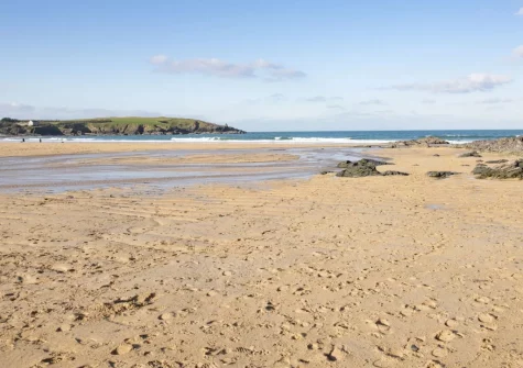 Known for its wide sandy beach, reliable surf & easy access to some of the county's best walks, it forms part of the much-loved Seven Bays