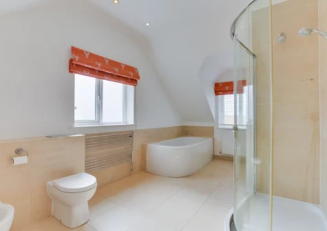 Bedroom #1 en-suite bathroom at Trevalga, Porthcothan Bay