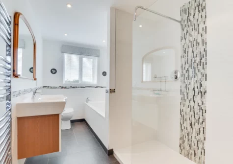 The bathroom at Trevalga, Porthcothan Bay