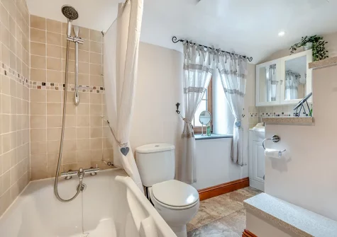 The bathroom at Trevean, St Breward