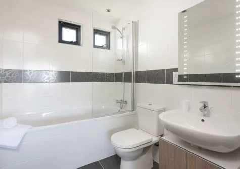 The bathroom at Triskel, Morcliff, St Agnes
