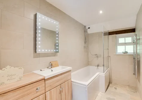 The bathroom at Troutstream, St Breward