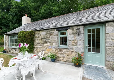 The patio, alfresco dining area & gaden at Troutstream, St Breward
