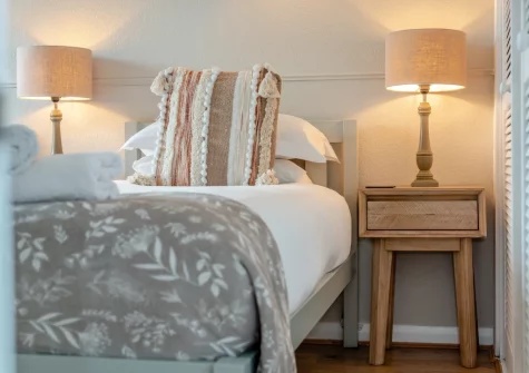 Bedroom #5 at Tumbles Lodge, Hersham