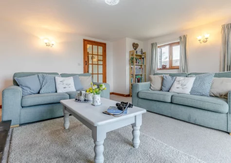 The living room at Twitchers Itch, Chilla