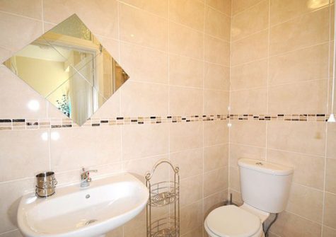 The shower room @ Two Beaches, Paignton
