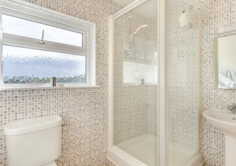 The shower room at Two Stiles, St Merryn
