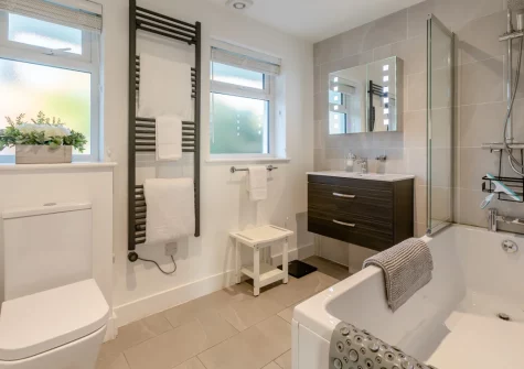 The bathroom at Two-Ways, Praa Sands