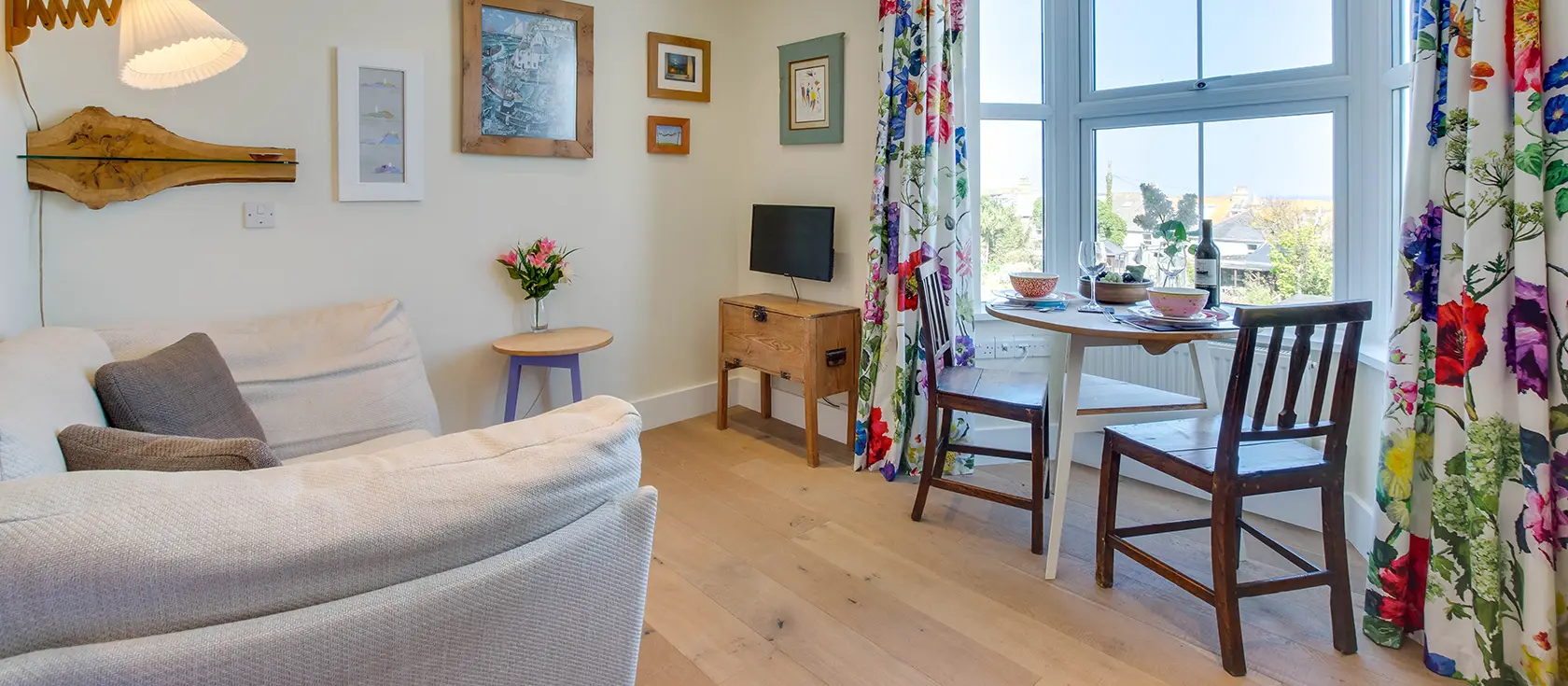 Up In The Ayr, St Ives is a stylish first-floor apartment combining retro charm with modern comfort. Enjoy spectacular sea views, easy beach access, and a prime location for exploring Cornwall's artistic heritage and coastal attractions.