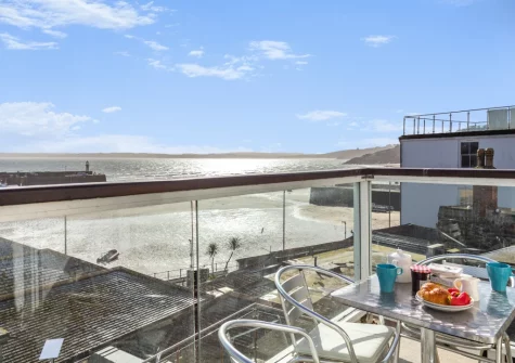 The terrace & alfresco dining area at Upper Seafarer, 45 Fore Street, St Ives