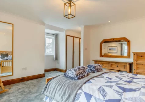 Bedroom #1 at Valentia, Bude