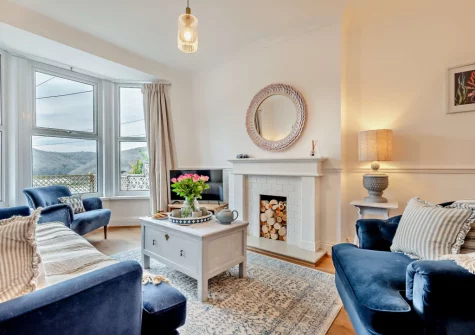 The living area at Valerian, Looe