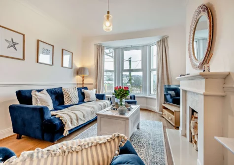 The living area at Valerian, Looe