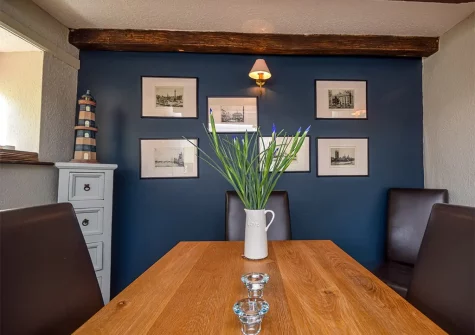 The dining room at Valleys End, Weare Giffard