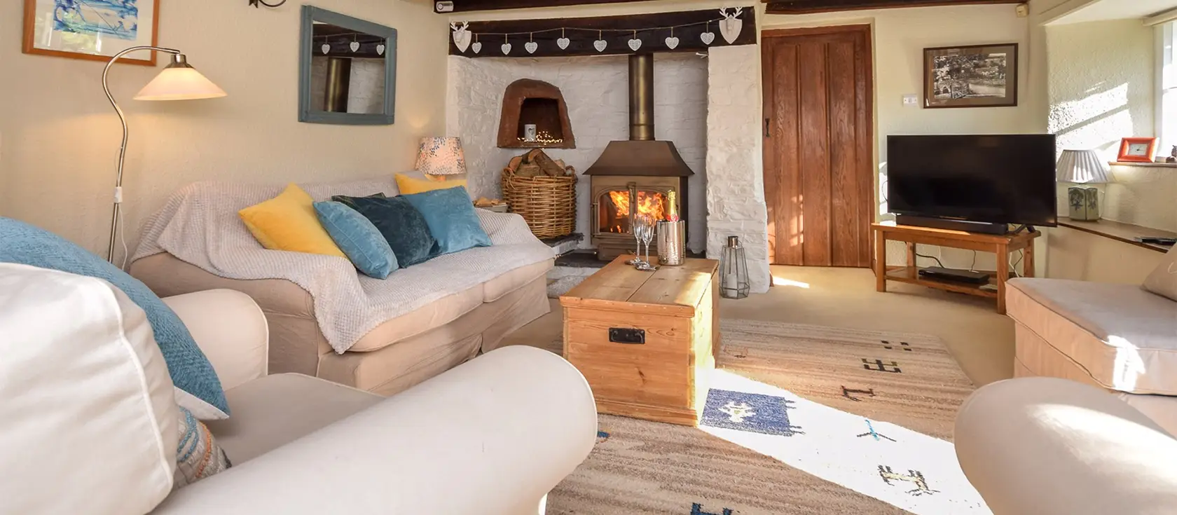 Valleys End, Weare Giffard is a charming 2-bedroom thatched cottage in a traditional Devon village. Enjoy cosy interiors, a wood burner & valley views from the garden. Perfect for couples seeking a peaceful retreat with access to local attractions.
