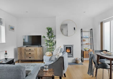 The living area at Vickery's Cottage, Woodbury