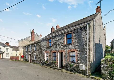 Victoria House is a charming & traditional, pet-friendly cottage in a quiet village location