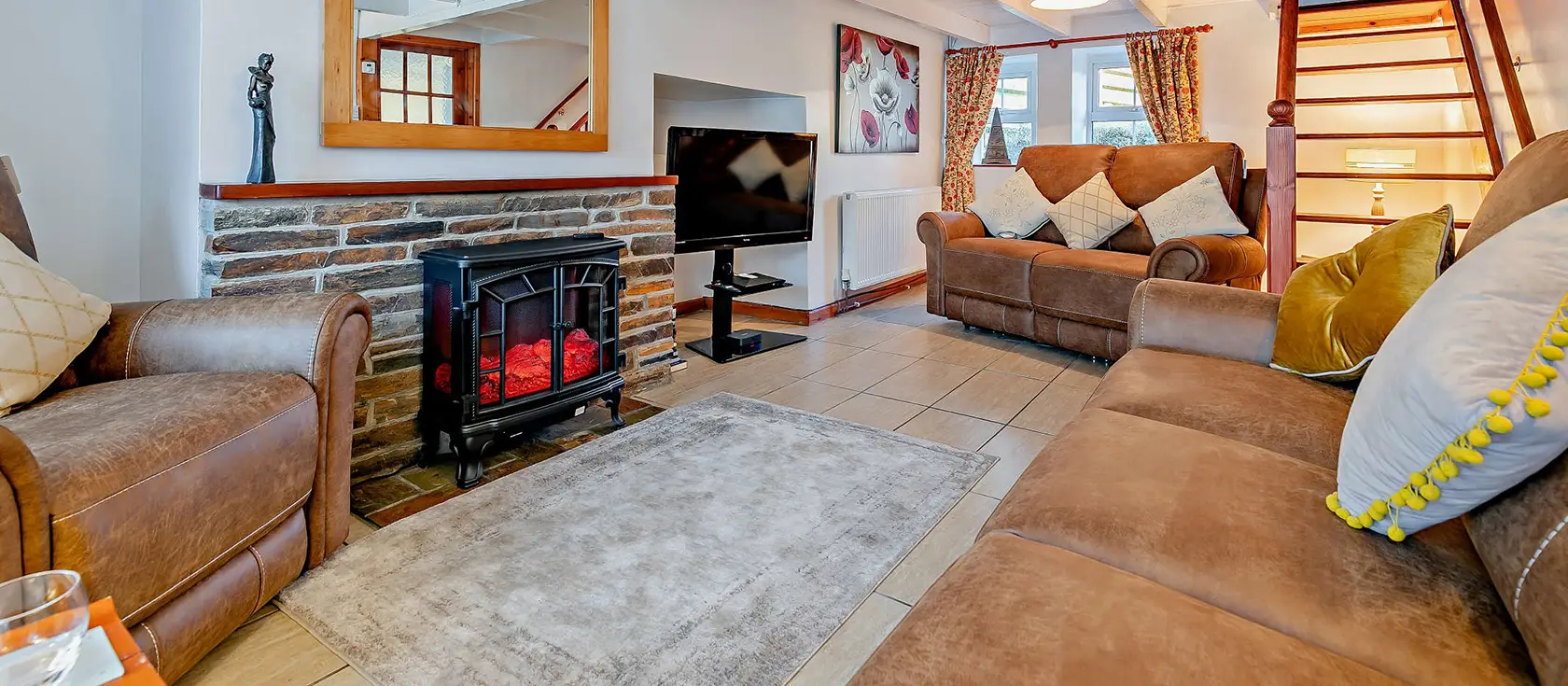 Victoria House, St Issey is a charming traditional cottage nestled in a peaceful Cornish village setting. Enjoy characterful beamed ceilings, enclosed garden with elegant pagoda, and convenient access to Padstow's delights and Cornwall's beaches.