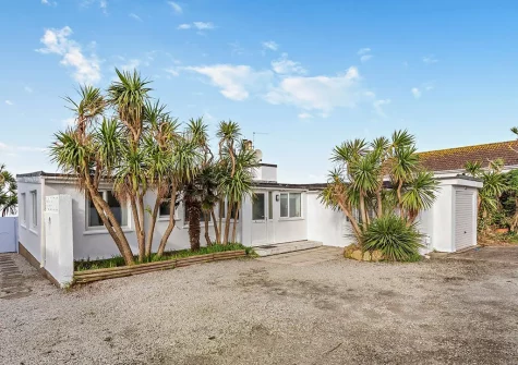 Villa Surfside is in a prime location just yards from the sandy beach