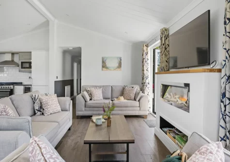 The living area at Violet Lodge, 11 Roadford Lake Lodges, Broadwoodwidger