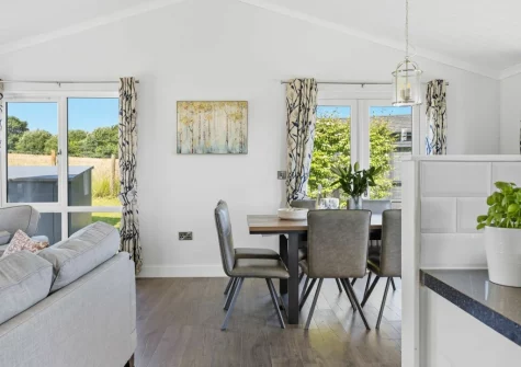 The living & dining area at Violet Lodge, 11 Roadford Lake Lodges, Broadwoodwidger