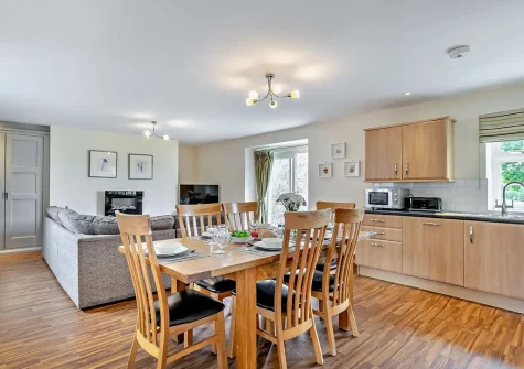 The kitchen & dining area at Waie Corner House, Zeal Monachorum