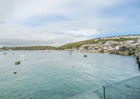 Enjoy fantastic river views when you stay at Waters Edge, Polruan