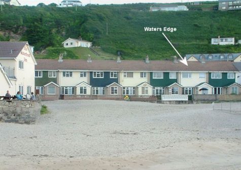 Waters Edge enjoys a fantastic location on the beach