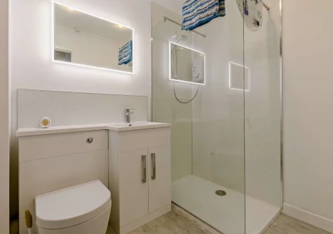 The shower room at Waterside at Pendra Loweth, Falmouth