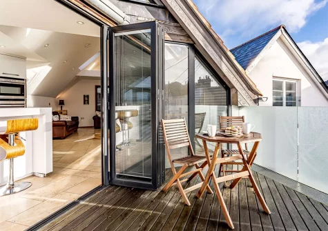 The decked balcony at Waterside, Lympstone