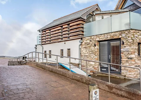 Outside Waterside, Lympstone