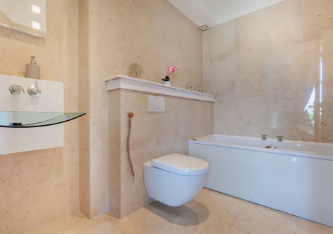 Bedroom #1 en-suite bathroom at Wave Watch, Newquay