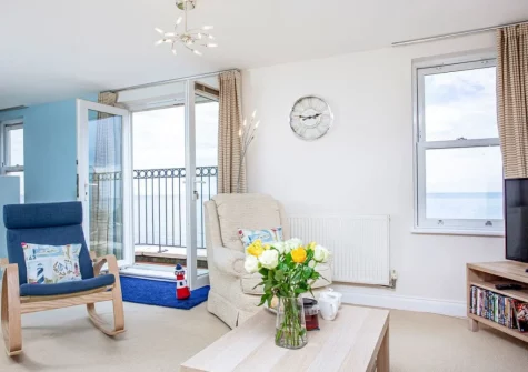 The living area at Waves at Great Cliff, Dawlish