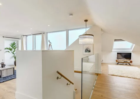 The sun room at The living room at Wayfarer, Newquay
