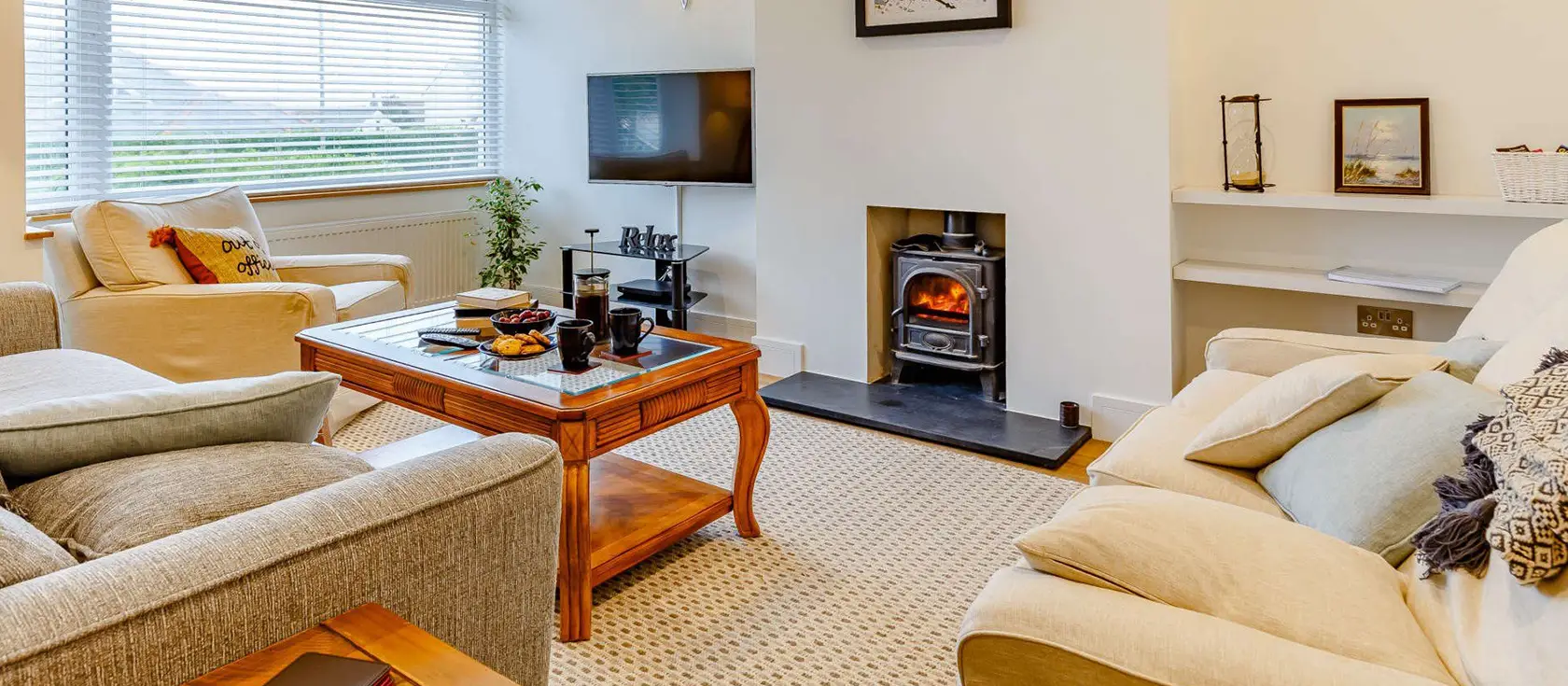 Wayfarer, Newquay is a luxurious four-bedroom coastal retreat with panoramic sea views, games room & stylish interiors. Perfectly positioned near beaches and attractions, with large living areas and sun lounge, it offers the ultimate Cornish escape.