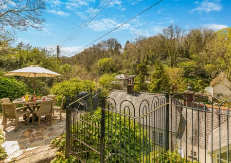 The patio & alfresco dining area at Wednesday Cottage, Helford