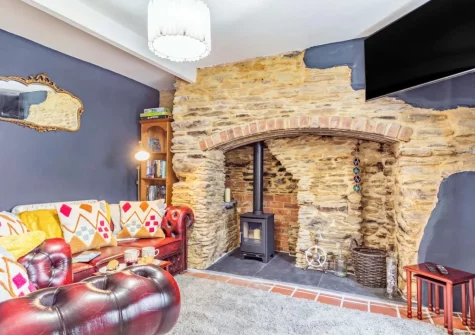 The living room at Wenmouth Cottage, Looe