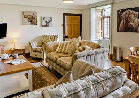 West Goldsworthy Farm, Horns Cross is a spacious four-bedroom family home nestled on a working Devon farm, complete with private hot tub, enclosed walled garden, and abundant play facilities for children. Create truly unforgettable holiday memories.