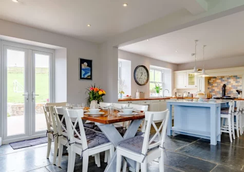 The dining area & kitchen at West Park, Herodsfoot