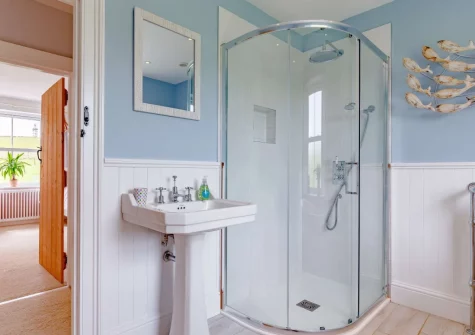 The bathroom at West Park, Herodsfoot