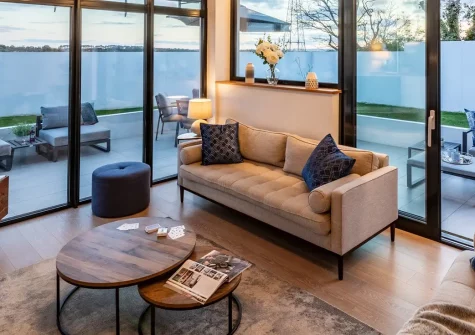 West Pine Villa, Tehidy