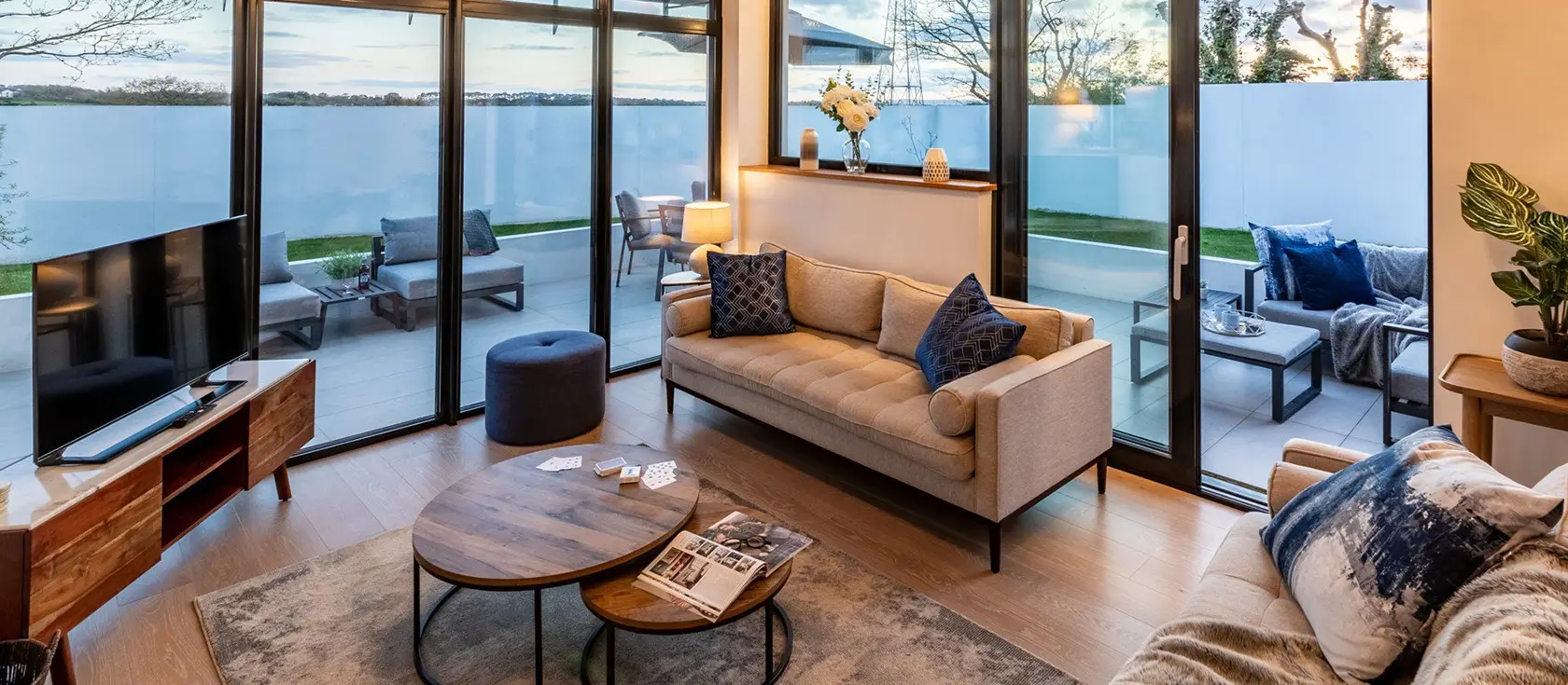 West Pine Villa, Tehidy is an architect-designed countryside retreat with vaulted ceilings, panoramic views & a private hot tub. Enjoy three luxurious bedrooms, stylish living spaces, & Mediterranean garden, minutes from Cornwall's stunning beaches.