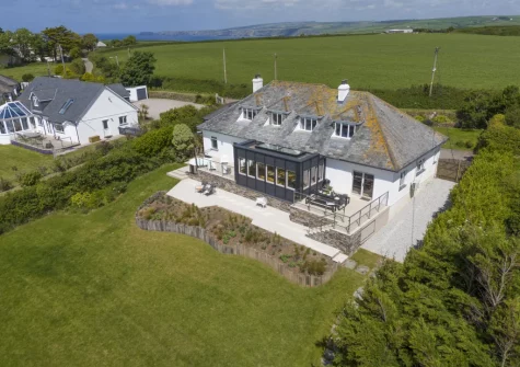 Westaway House serves up panoramic coastal views & beautiful rural views across to Bodmin Moor